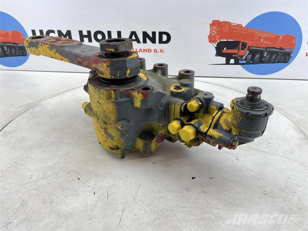 Grove GMK 3050 steering box 起重机配件设备