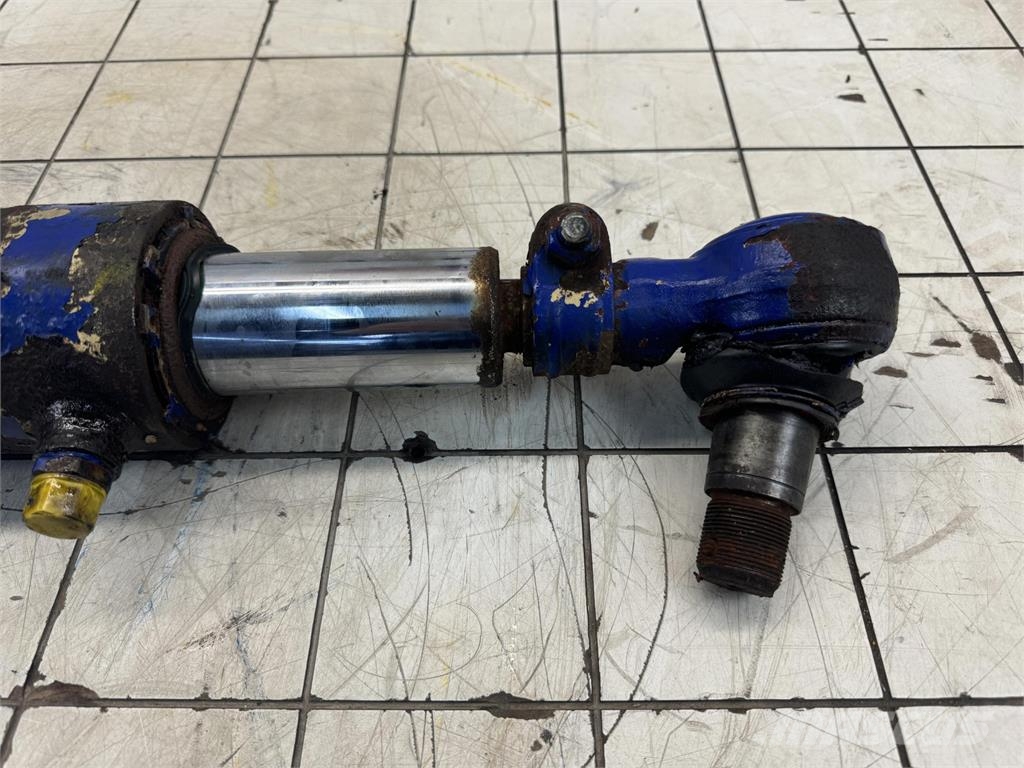 Grove GMK 3050 steering locking cylinder 起重机配件设备