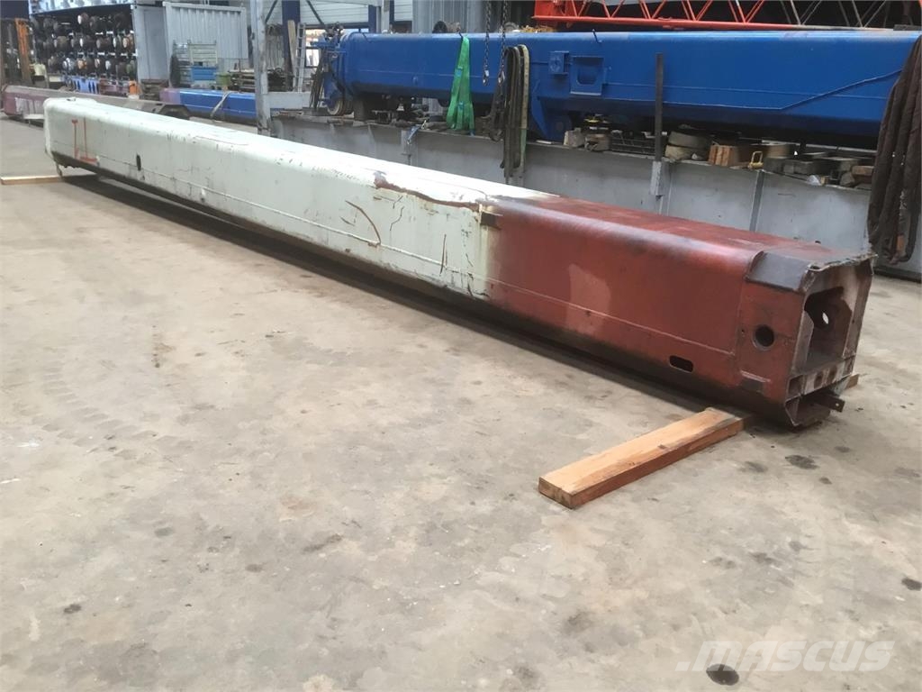 Grove GMK 3050 telescopic section 1 Peças e equipamentos para guindastes