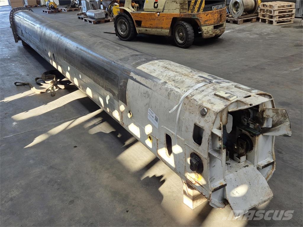 Grove GMK 3055 telescopic section 2 Piezas y equipos para grúas