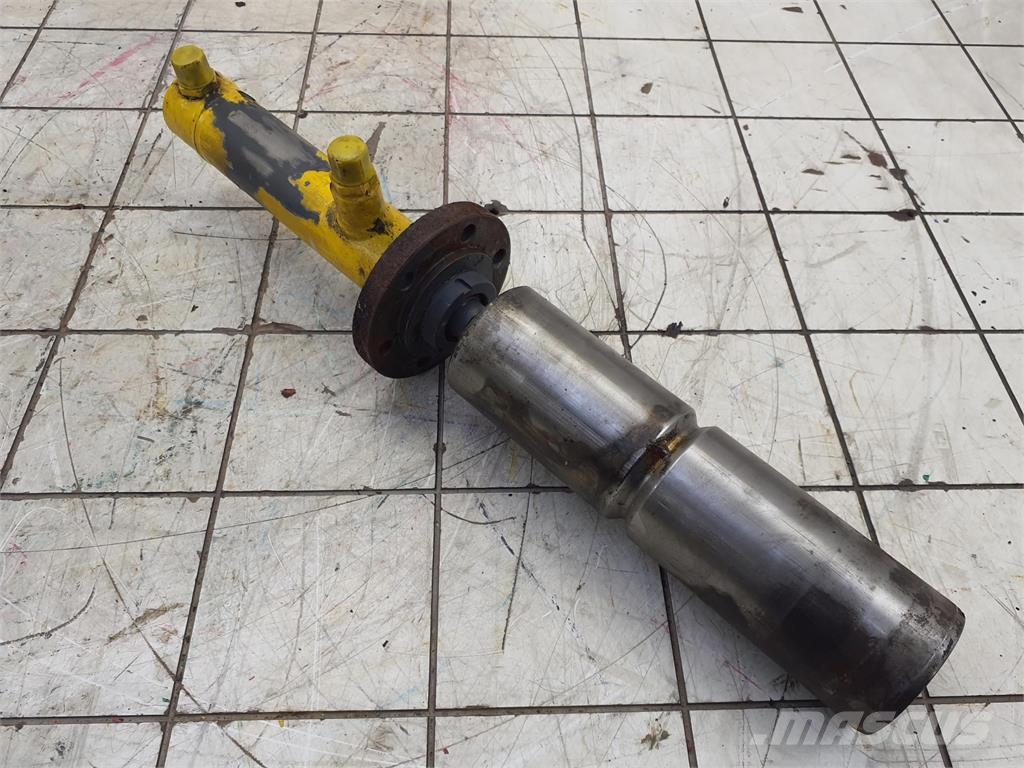 Grove GMK 3055 turn table locking 起重机配件设备