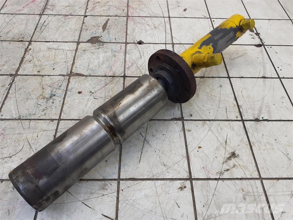 Grove GMK 3055 turn table locking 起重机配件设备