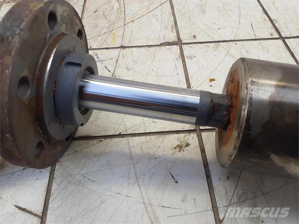 Grove GMK 3055 turn table locking 起重机配件设备
