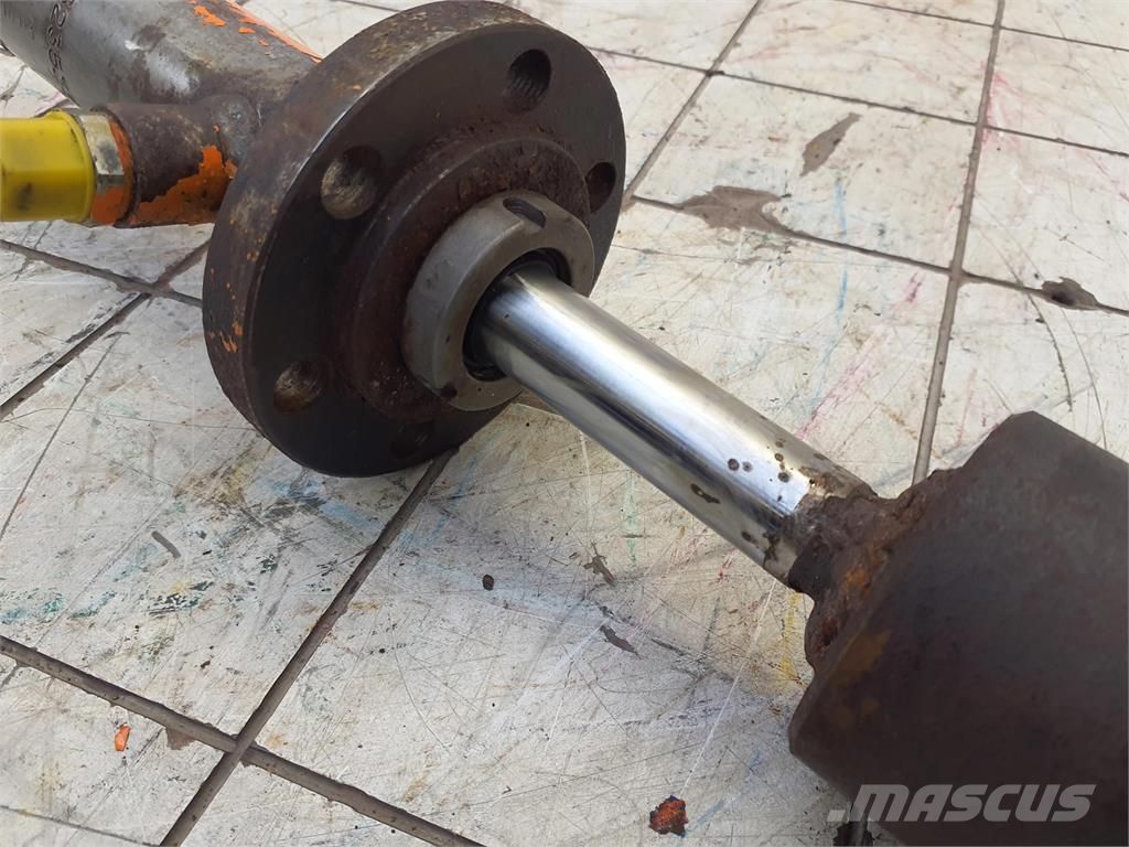 Grove GMK 3055 turn table locking Piezas y equipos para grúas