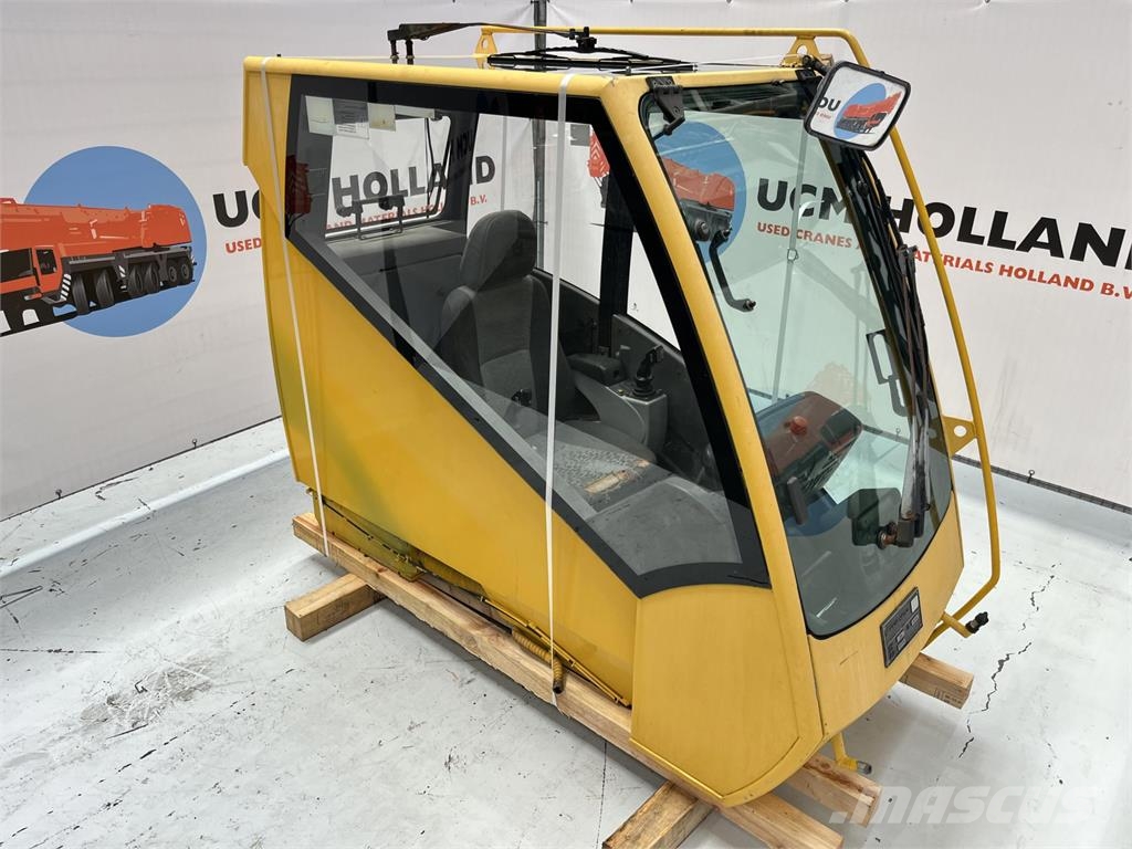 Grove GMK 3055 upper cabin Ohjaamo ja sisusta