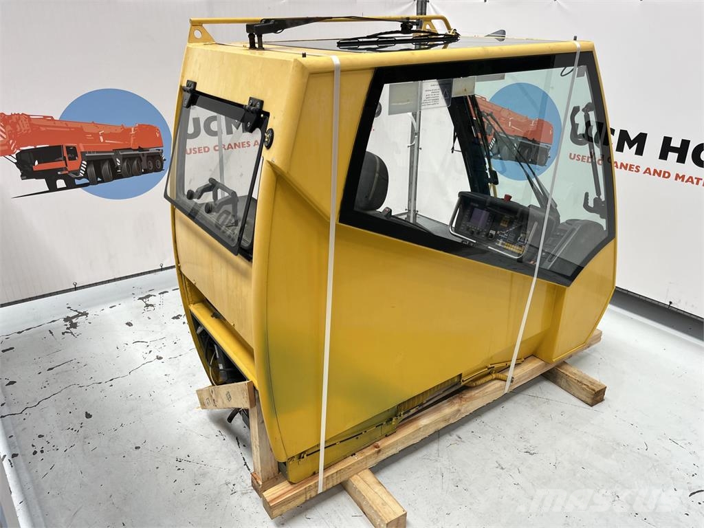 Grove GMK 3055 upper cabin Ohjaamo ja sisusta