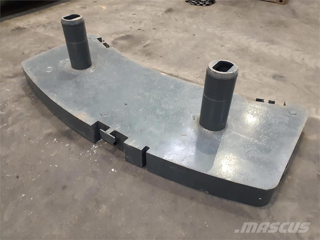 Grove GMK 4075 counterweight 3,3 ton Peças e equipamentos para guindastes
