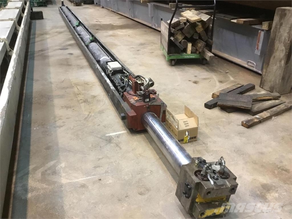 Grove GMK 4075 Telescopic boom cylinder Piezas y equipos para grúas