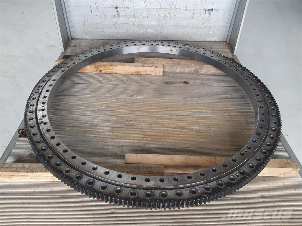 Grove GMK 4100L slewing Ring クレーン部品と設備