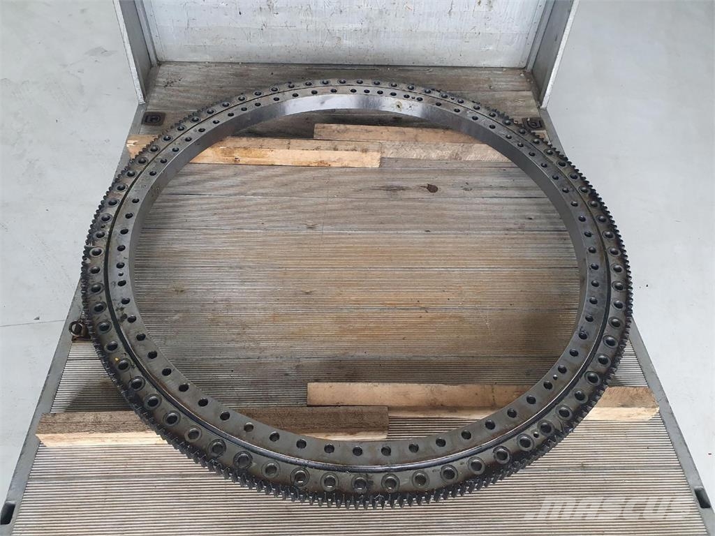 Grove GMK 4100L slewing Ring クレーン部品と設備