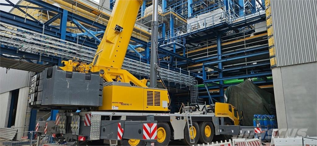 Grove GMK 5250 XL-1 All terrain cranes