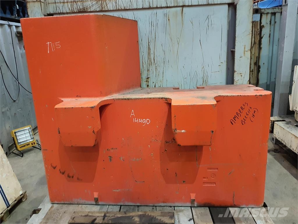 Grove GMK 6250/6300 left side counterweight 15 ton Części do dźwigów oraz wyposażenie