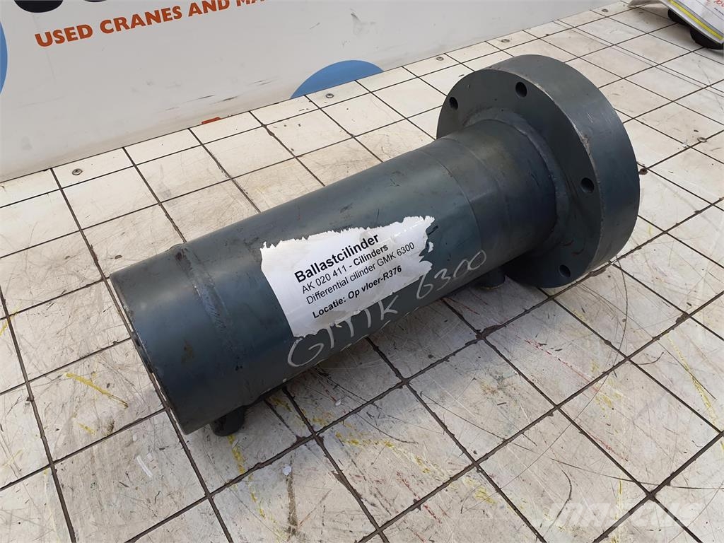 Grove GMK 6300 counterweight cylinder Peças e equipamentos para guindastes