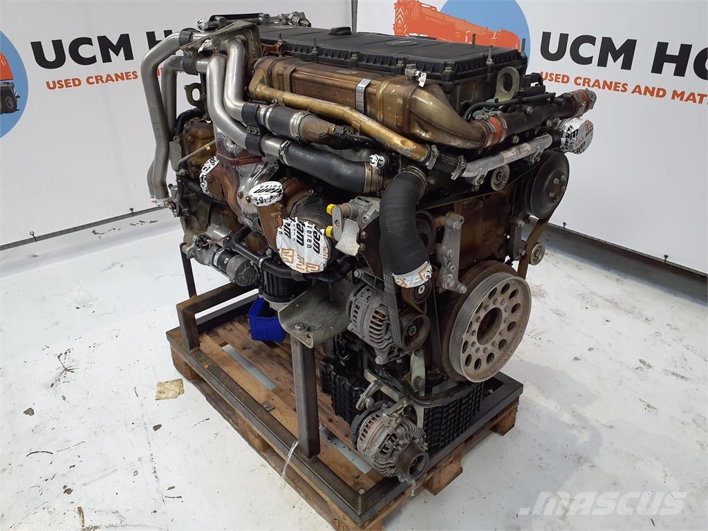 Grove Mercedes OM 470LA engine Engines