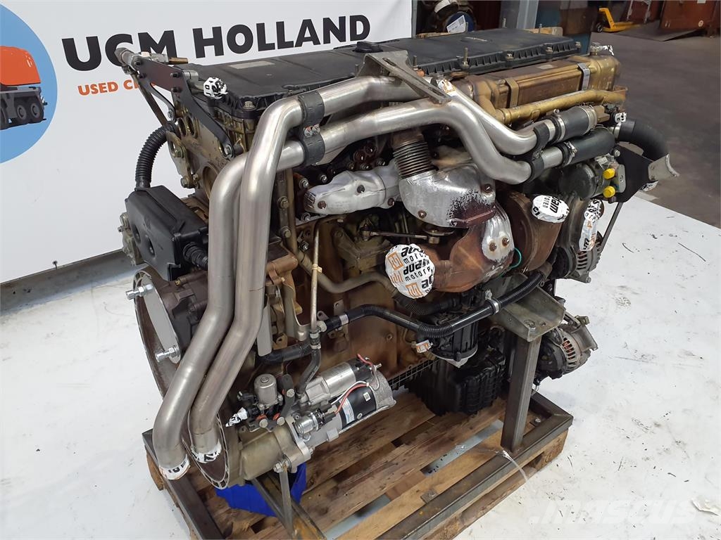 Grove Mercedes OM 470LA engine Engines