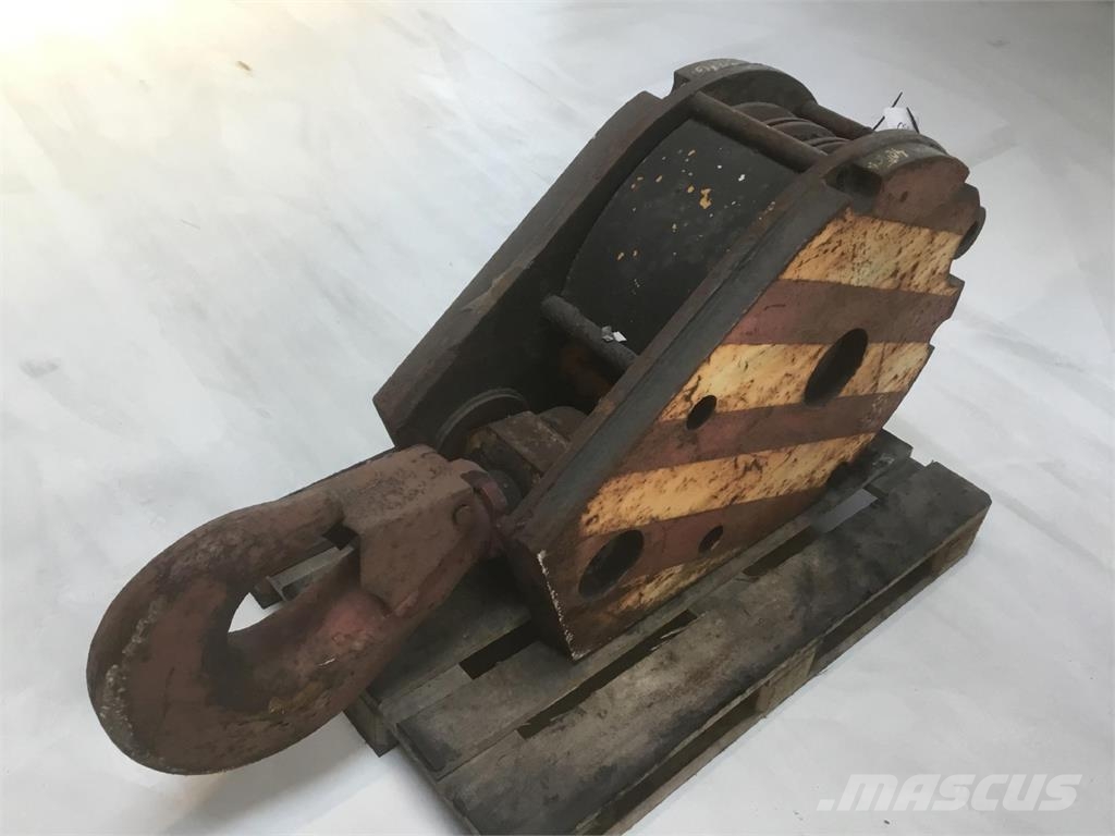 Hookblock 27mm 3 sheave 40t Kranar, delar och tillbehör