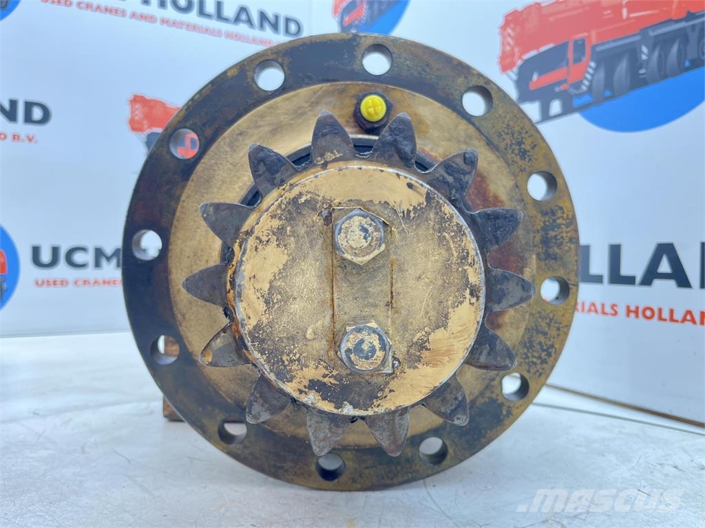 Kato NK 500 slewing gear Kranen onderdelen en gereedschap