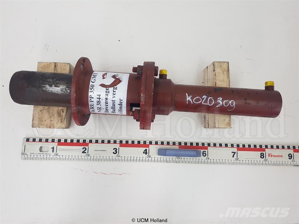 Krupp 350 GMT counterweight locking cylinder Nosturien osat ja lisävarusteet
