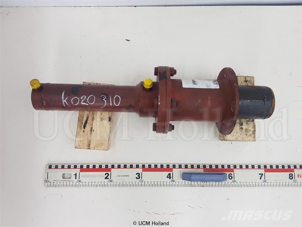 Krupp 350 GMT counterweight locking cylinder Krandele og udstyr