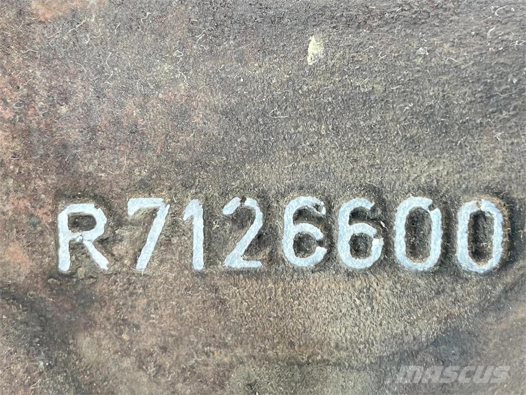 Krupp 70 GMT mid differential 13x35 axle 2 Delovi i oprema za kran