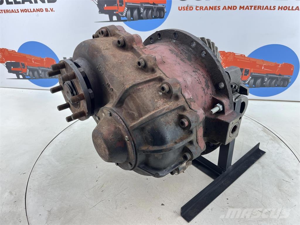 Krupp 70 GMT mid differential 13x35 axle 2 Delovi i oprema za kran