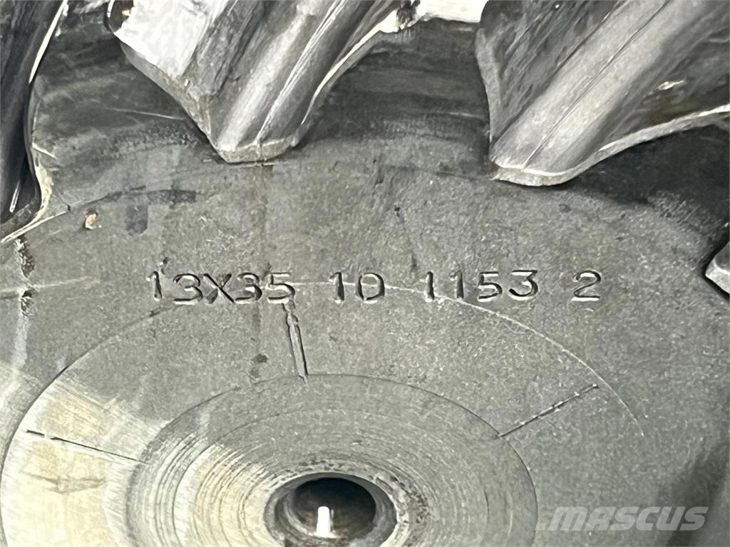 Krupp 70 GMT mid differential 13x35 axle 2 Delovi i oprema za kran