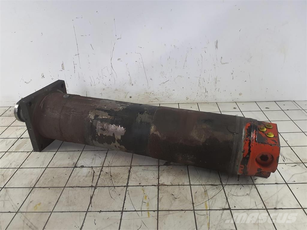 Krupp 70 GMT rebuild outrigger cylinder Nosturien osat ja lisävarusteet