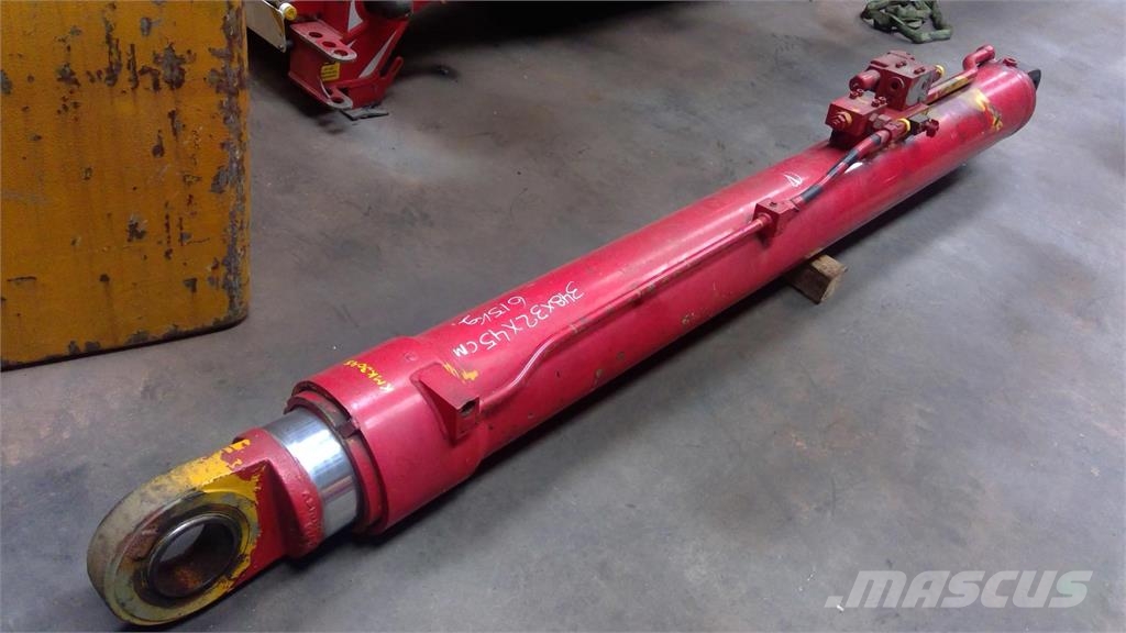 Krupp KMK 3045 boom cylinder Części do dźwigów oraz wyposażenie