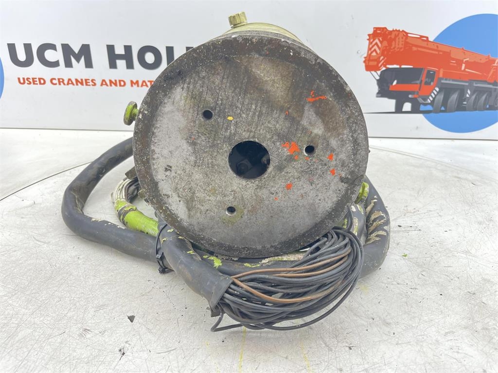 Krupp KMK 3045 Electric swivel Delovi i oprema za kran