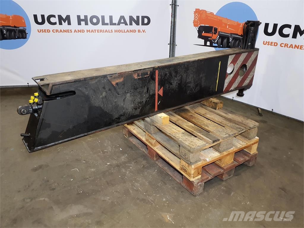 Krupp KMK 3045 outrigger beam complete Części do dźwigów oraz wyposażenie
