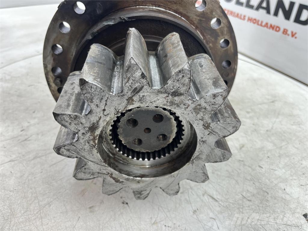 Krupp KMK 3045 slewing gear أجزاء ومعدات رافعات