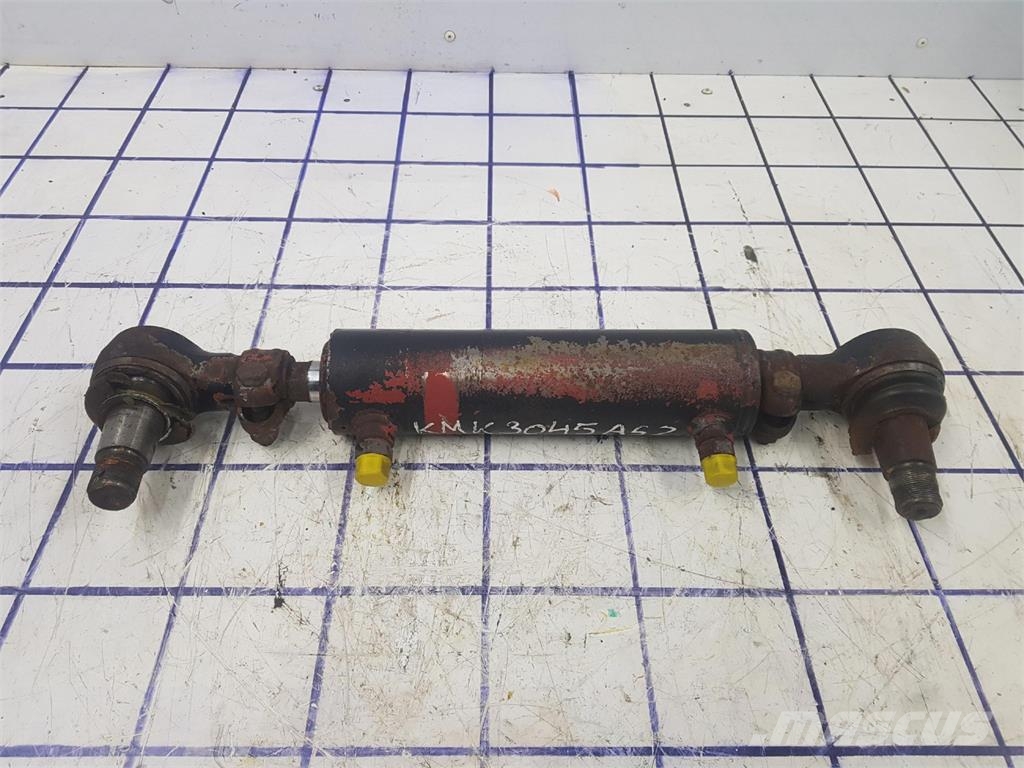 Krupp KMK 3045 steering cylinder Delovi i oprema za kran