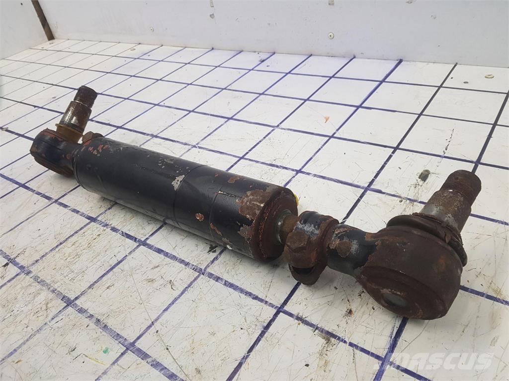 Krupp KMK 3045 steering cylinder Delovi i oprema za kran