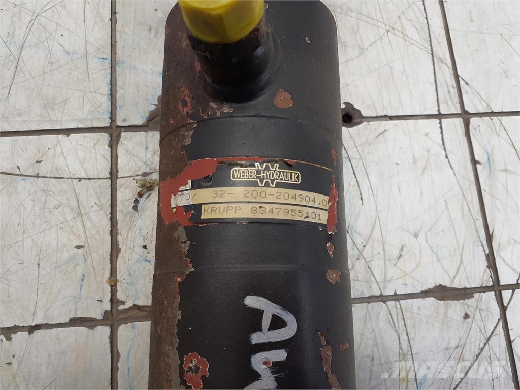 Krupp KMK 3045 steering cylinder Delovi i oprema za kran