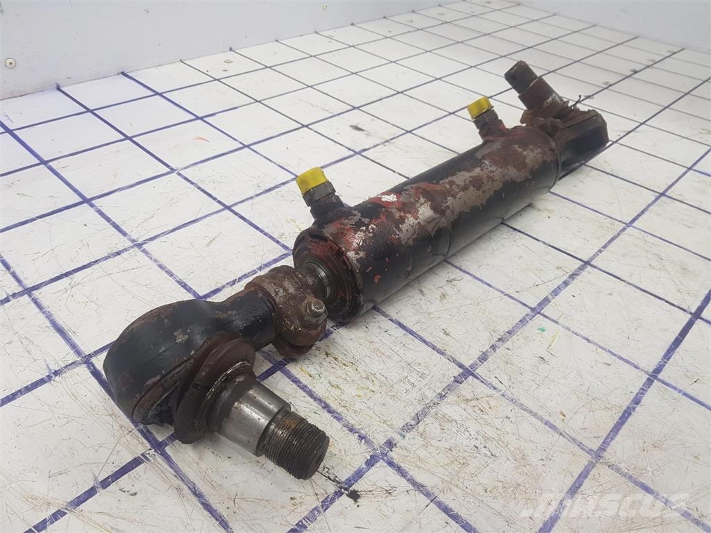 Krupp KMK 3045 steering cylinder Delovi i oprema za kran