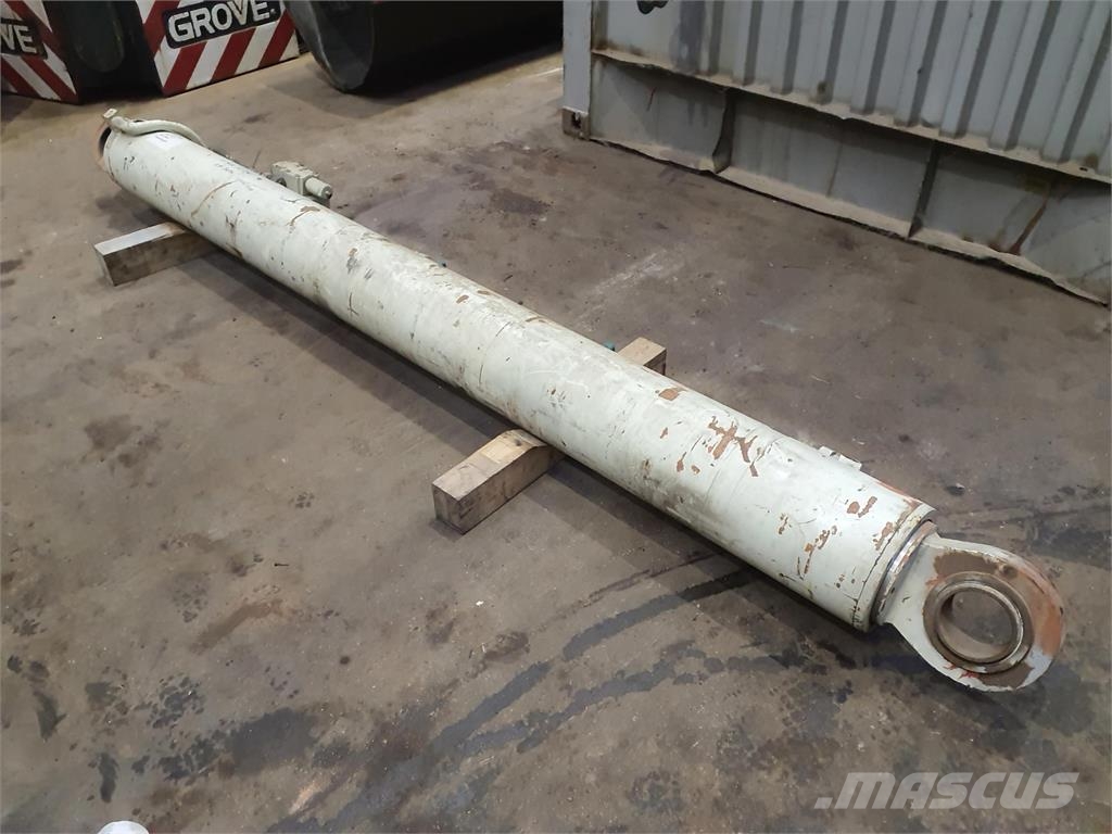 Krupp KMK 3050 Boom cylinder Części do dźwigów oraz wyposażenie