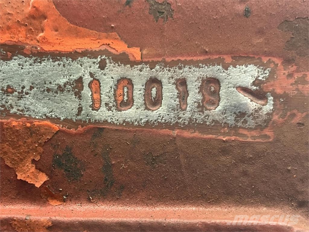 Krupp KMK 4070 axle 3 diff box Części do dźwigów oraz wyposażenie