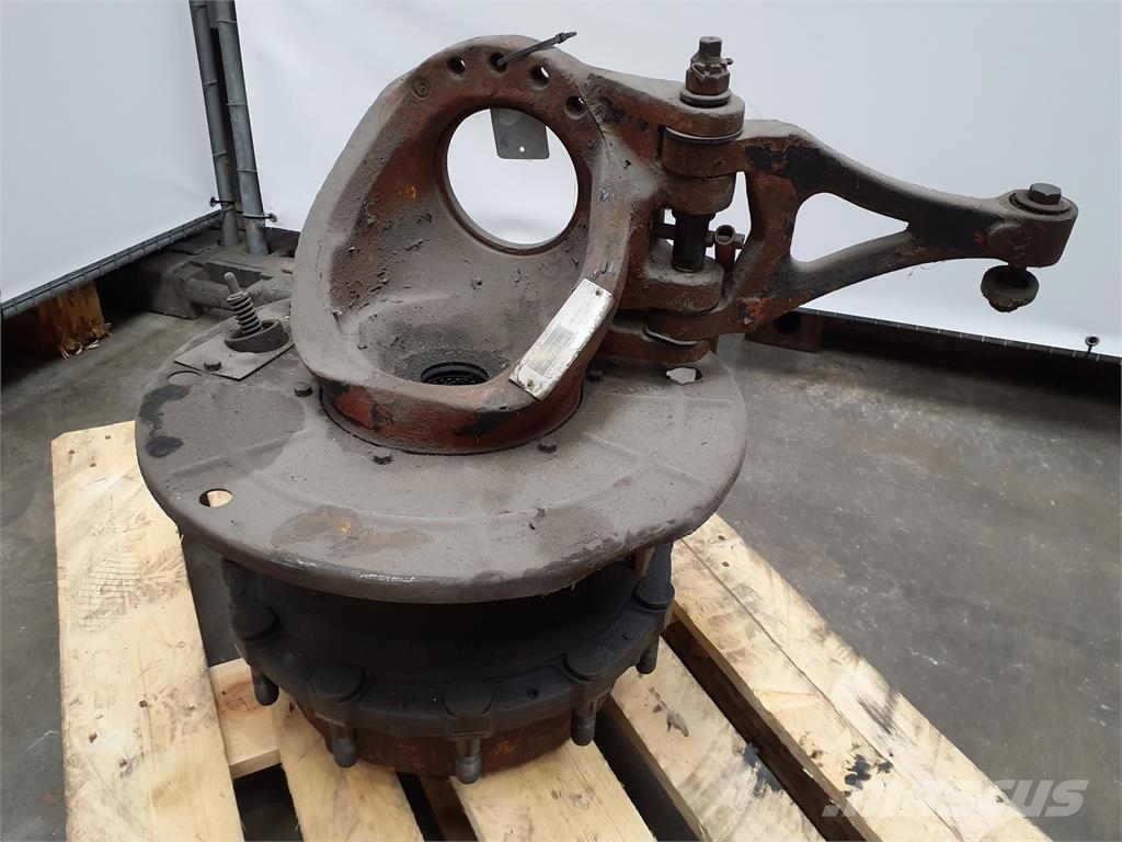Krupp KMK 4070 Megatrak axle housing Osovine