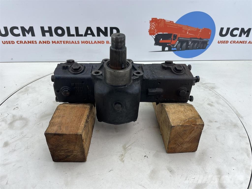 Krupp KMK 4070 steering box only for parts Diely a zariadenia žeriavov