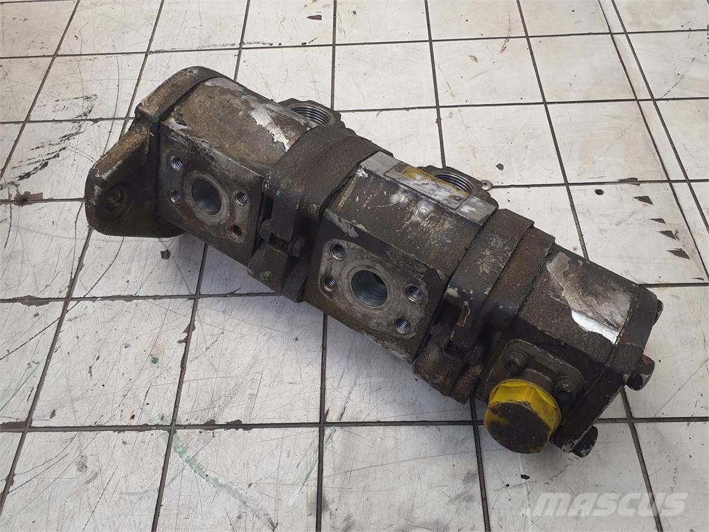 Krupp KMK 5100 3 way gear pump Krandele og udstyr