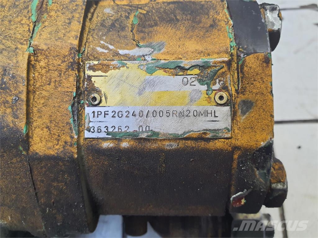 Krupp KMK 5100 3 way gear pump Krandele og udstyr