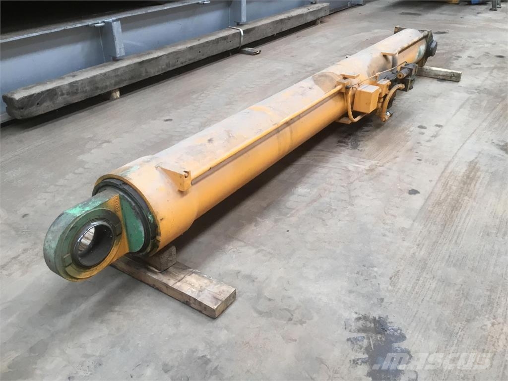 Krupp KMK 5100 boom cylinder Oprema i dijelovi za kranove