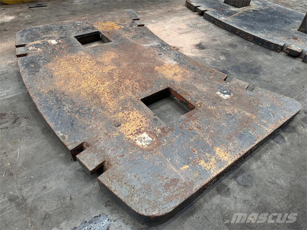 Krupp KMK 5160 counterweight 4,9 ton Części do dźwigów oraz wyposażenie