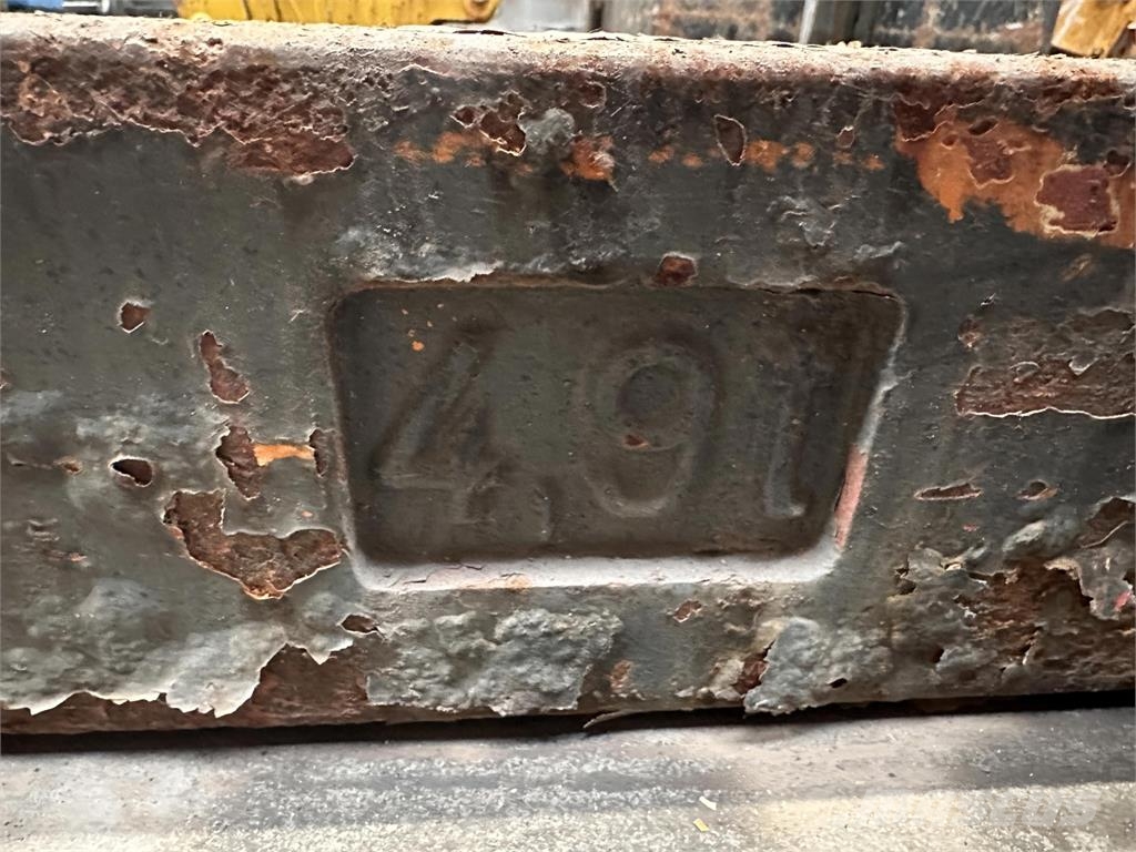 Krupp KMK 5160 counterweight 4,9 ton Części do dźwigów oraz wyposażenie