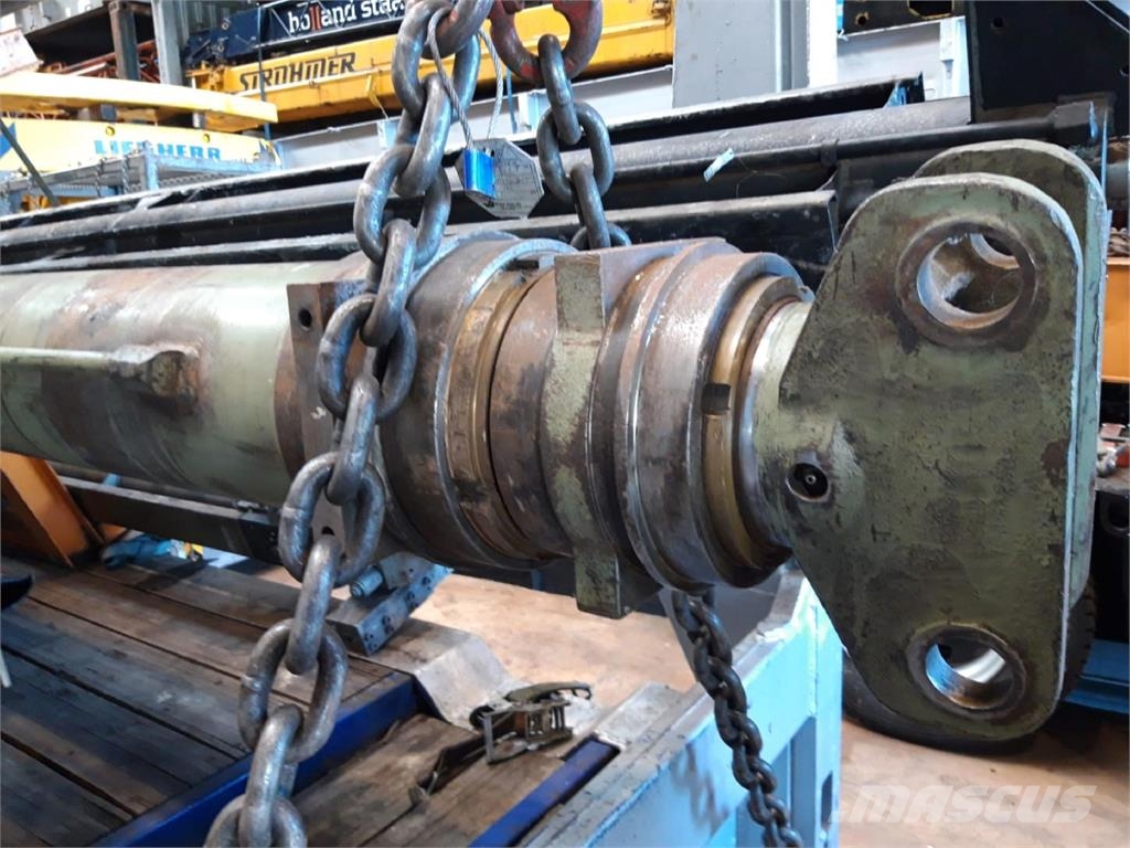 Krupp KMK 6160/6180/6200 telescopic cylinder double Części do dźwigów oraz wyposażenie