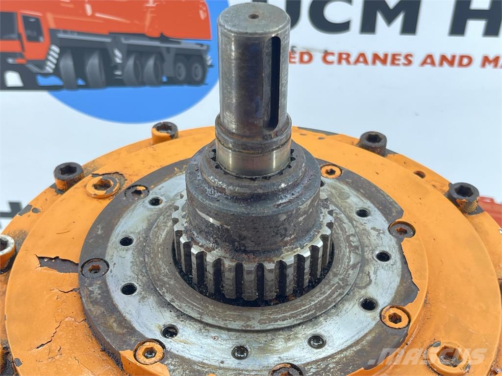Krupp KMK 8350/350 GMT slewing gear Piezas y equipos para grúas