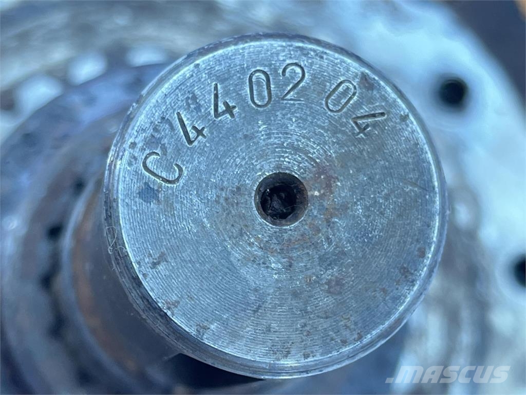 Krupp KMK 8350/350 GMT slewing gear Piezas y equipos para grúas