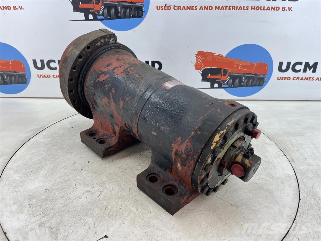 Krupp KMK Megatrak cylinder 軸