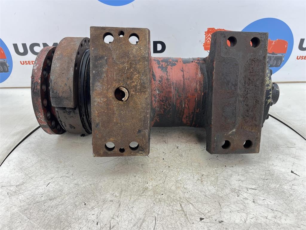 Krupp KMK Megatrak cylinder 軸