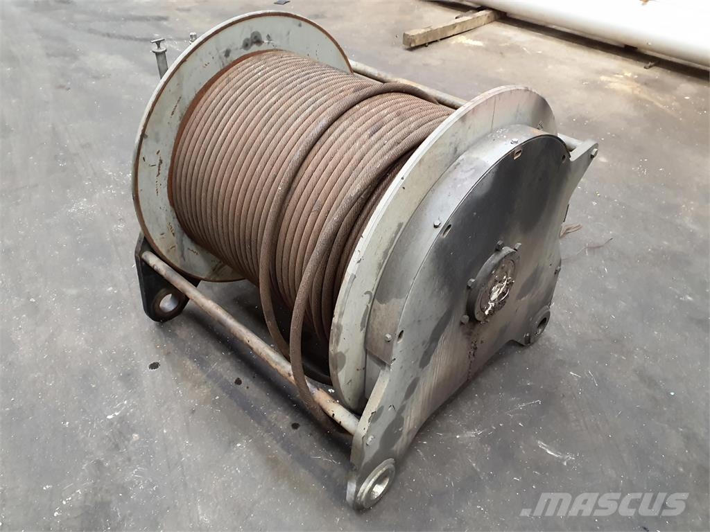 Liebherr LR 1160 COMPACT ROPE WINCH Kran deler og utstyr